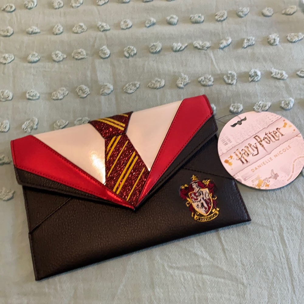 Gryffindor uniform clutch. Danielle Nicole